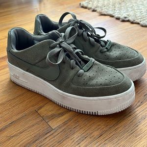 Nike Air Force 1’s - Suade - Forest Green
